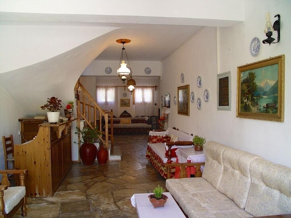 Guesthouse Christos Скопелос Екстер'єр фото