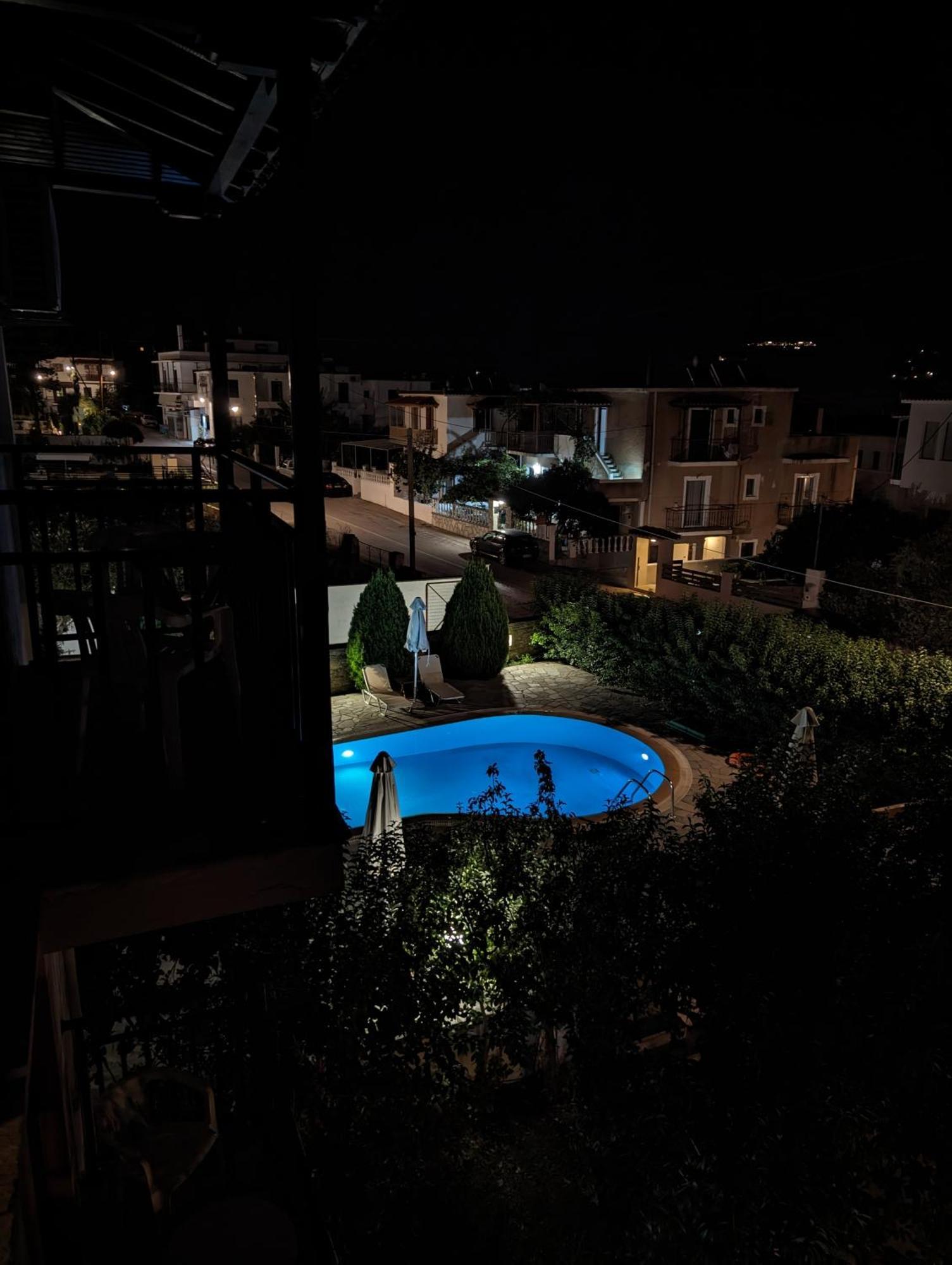 Guesthouse Christos Скопелос Екстер'єр фото