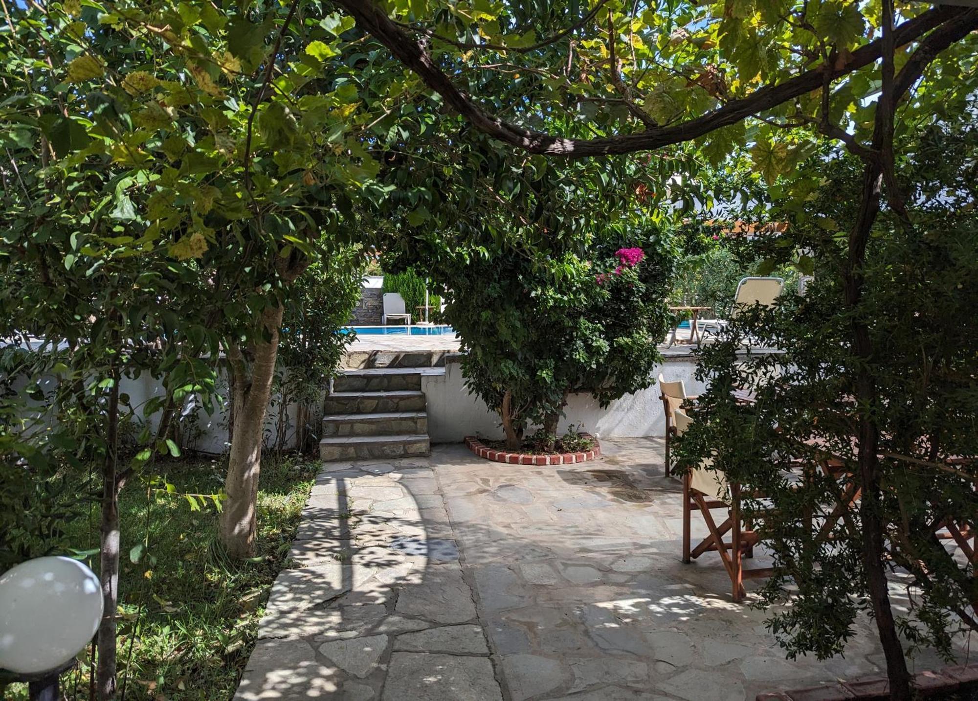 Guesthouse Christos Скопелос Екстер'єр фото